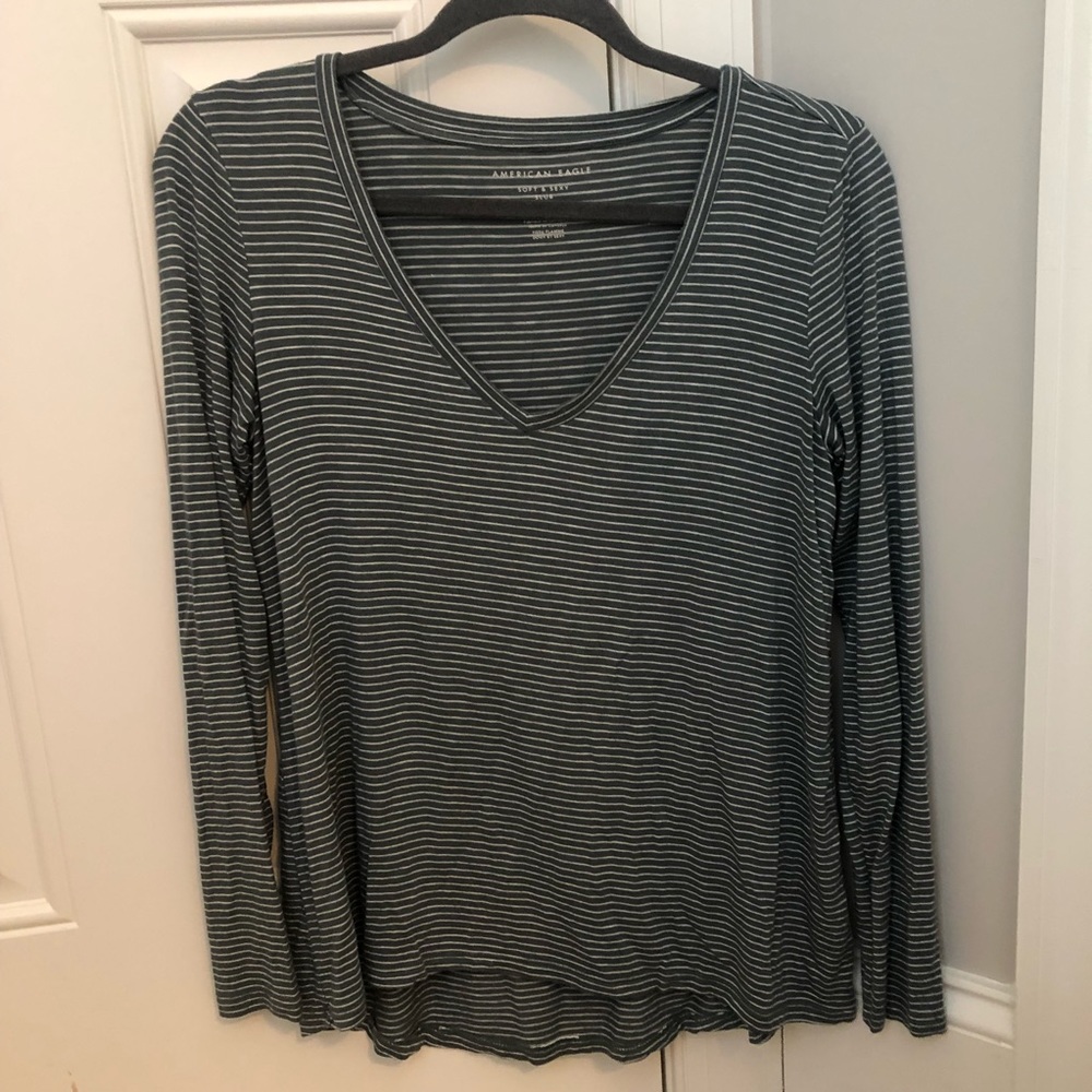 American Eagle Long Sleeve Tee